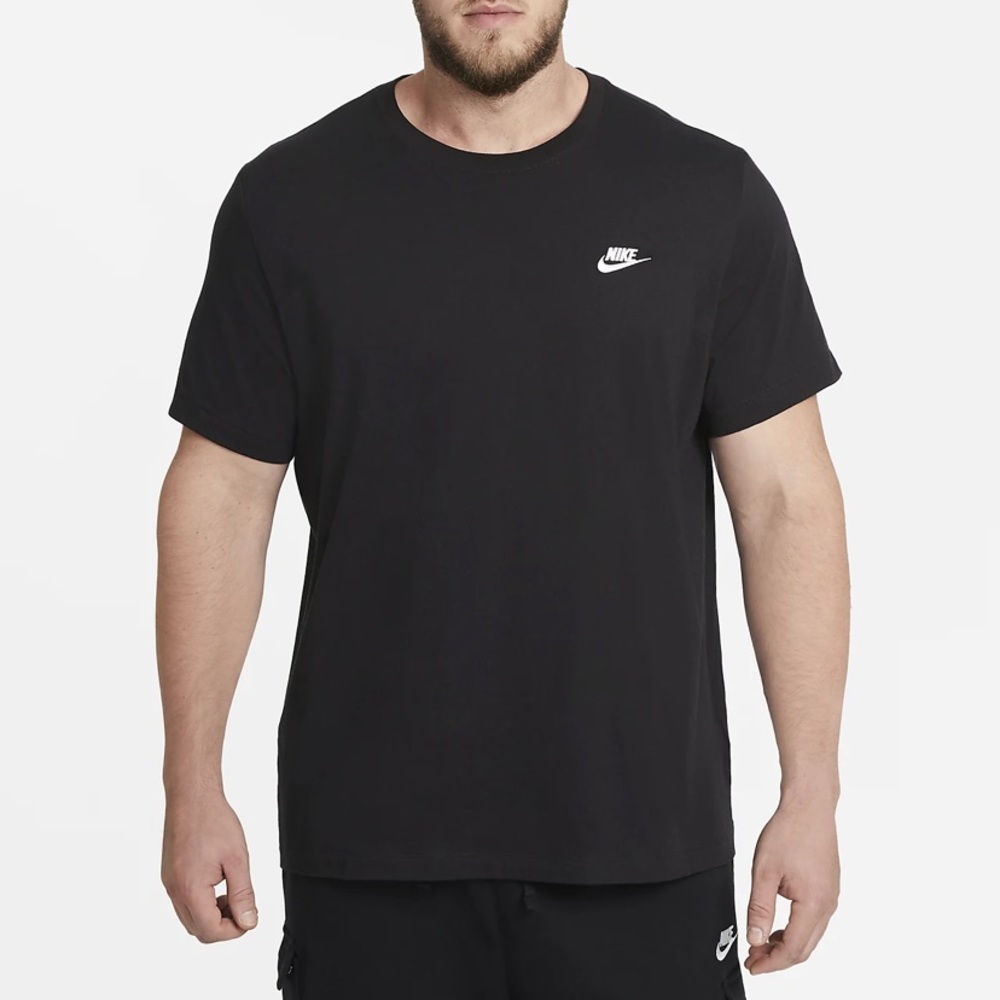 NWT Nike Men’s Black T-Shirt- Nike Sportswear Club
